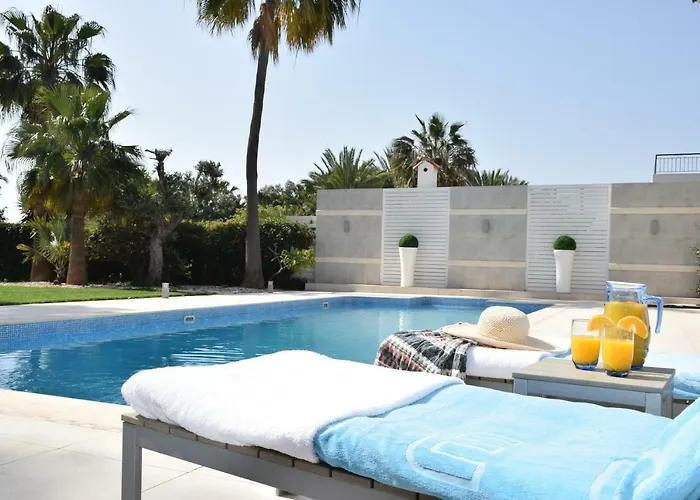 Deluxe First Line Villa